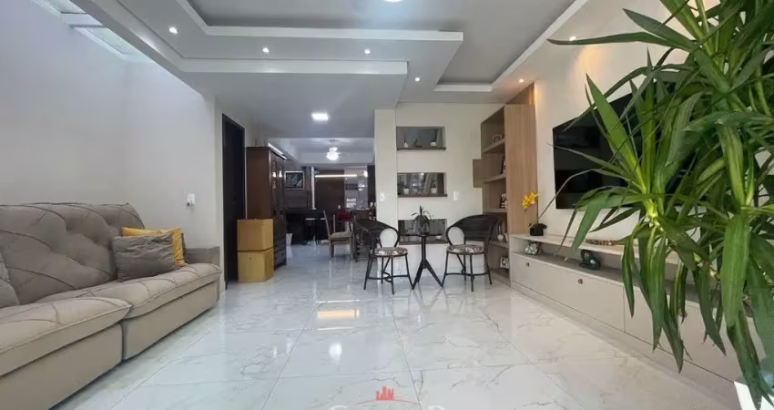 Sobrado para venda no Centro de Matinhos