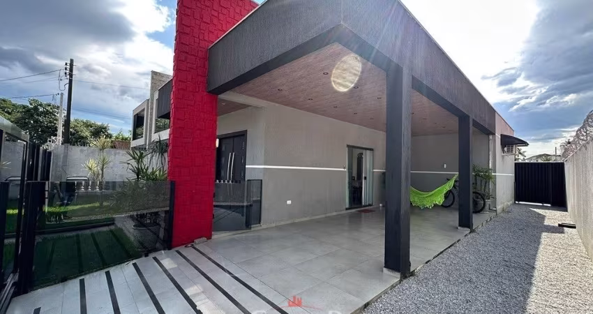 Casa para venda com 3 quartos no Centro de Matinhos
