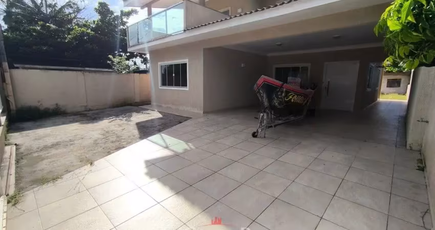 Sobrado para venda com 3 quartos em Matinhos