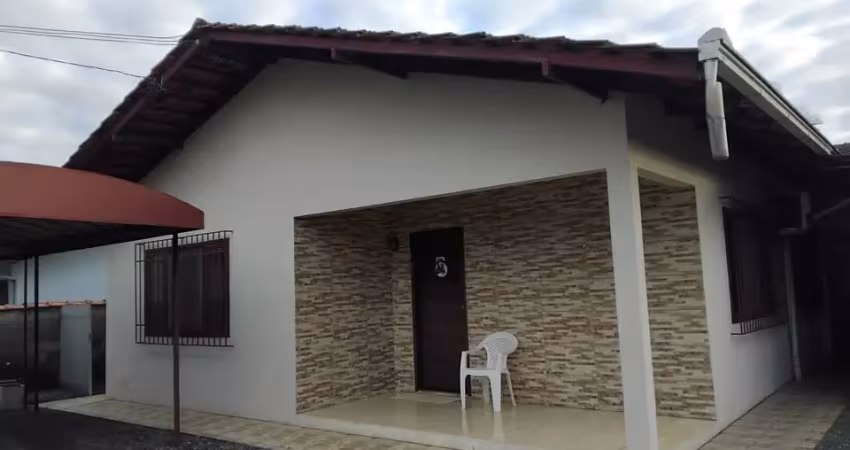 Vendo casa averbada com 3 quartos e 2 banheiros no bairro comasa