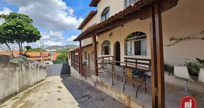 Casas/kitnets cada uma com 3 quartos à venda, 270 m² por R$ 1.150.000 - Palmeiras - Belo Horizonte/MG