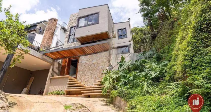 Casa com 3 dormitórios à venda, 210 m² por R$ 2.400.000,00 - Ville de Montagne - Nova Lima/MG