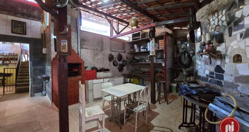 Casa com 3 dormitórios à venda, 300 m² por R$ 850.000,00 - Palmeiras - Belo Horizonte/MG
