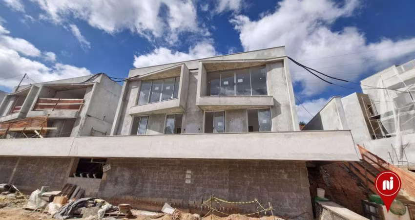 Casa com 3 dormitórios à venda, 148 m² por R$ 1.850.000 - Buritis - Belo Horizonte/MG