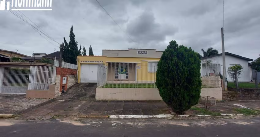 Casa - Sobrado em Estância Velha / Centro