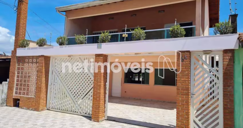 Residência exclusiva com vista deslumbrante e área de lazer privativa peruíbe