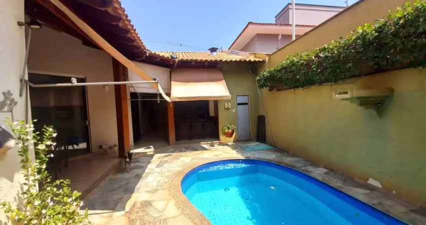 Casa com 3 quartos à venda na Rua Joaquim Fernandes, 23, Jardim Nova Yorque, Araçatuba