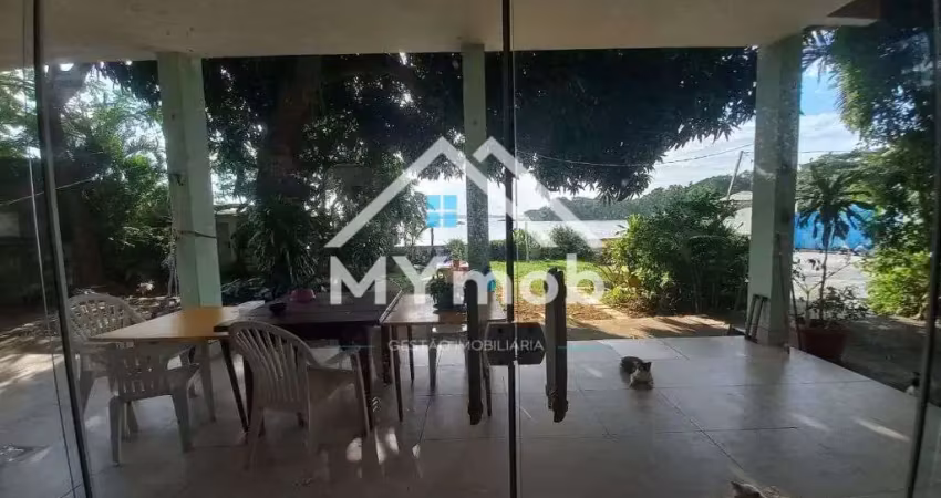 Alugo casa com vista para o mar na pedra de guaratiba