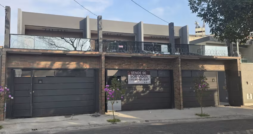 Sobrado novo na rua isidoro cambiase, melhor rua do jaraguá