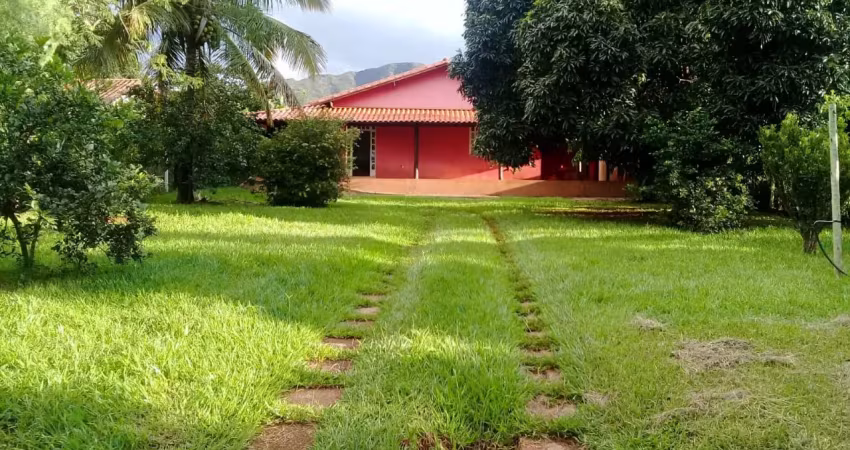 Casa em chácara de 1000m2 no bairro vivendas santa mônica/igarapé-mg