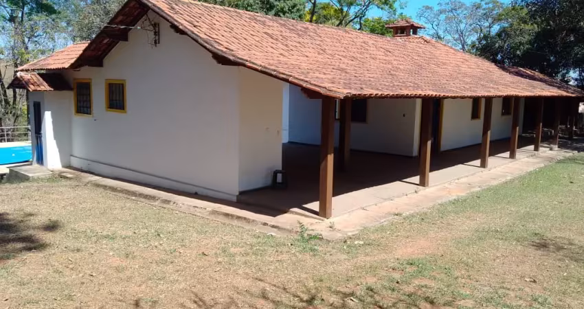 Sítio próximo ao centro de igarapé/mg, com todo conforto e lazer