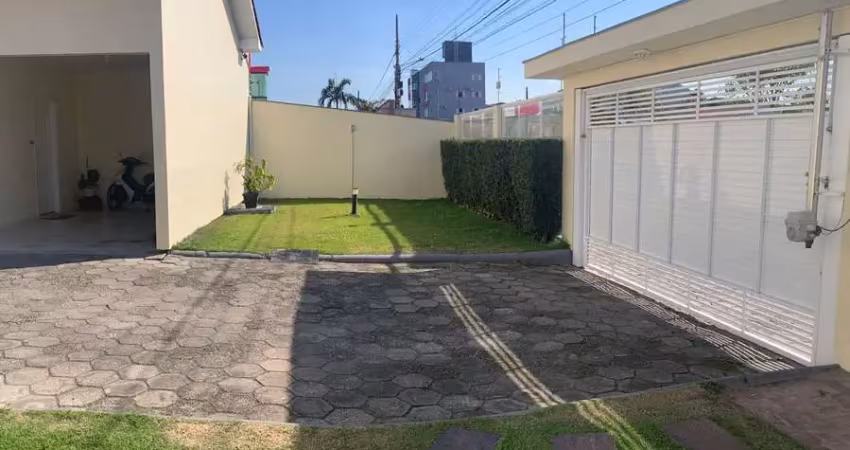 Casa com 2 quartos à venda na Rua Paulo Luís Gomes, Oficinas, Tubarão