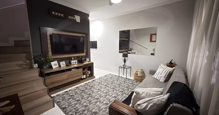 Casa com 3 quartos à venda na Rua Guaianazes, 167, Floresta, Joinville