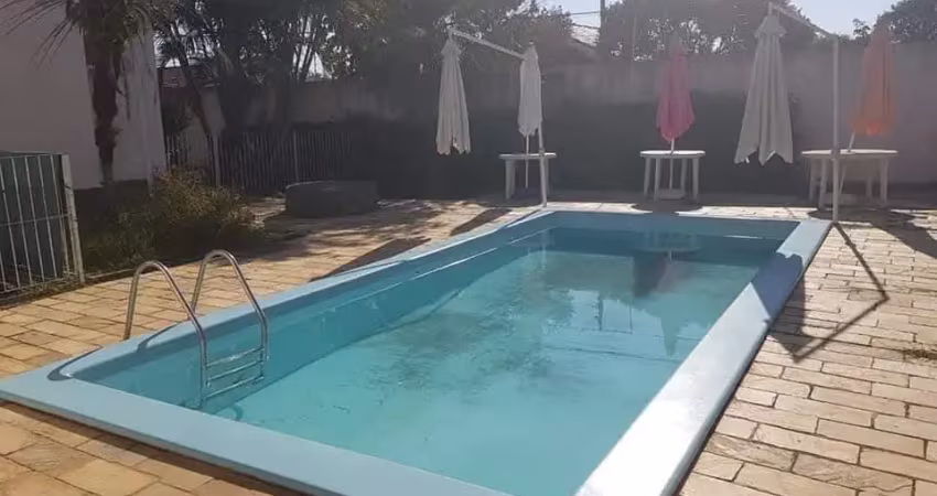 Casa com 5 quartos à venda no Jardim Siesta, Jacareí 