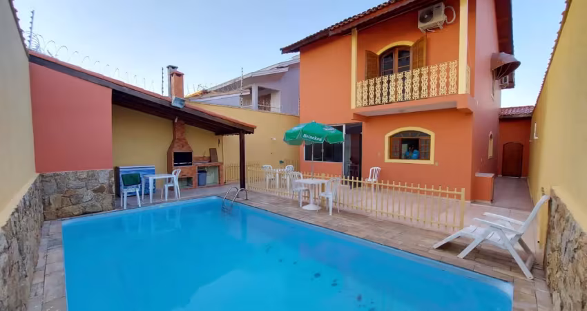 Casa com 4 quartos à venda no Jardim Altos de Santana I, Jacareí 