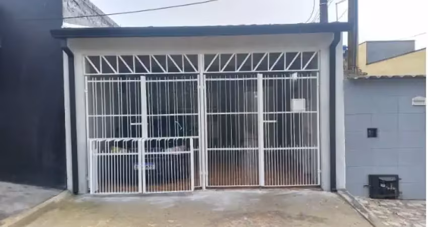 Casa com 2 quartos, recém reformada, com edícula no parque vitória régia.