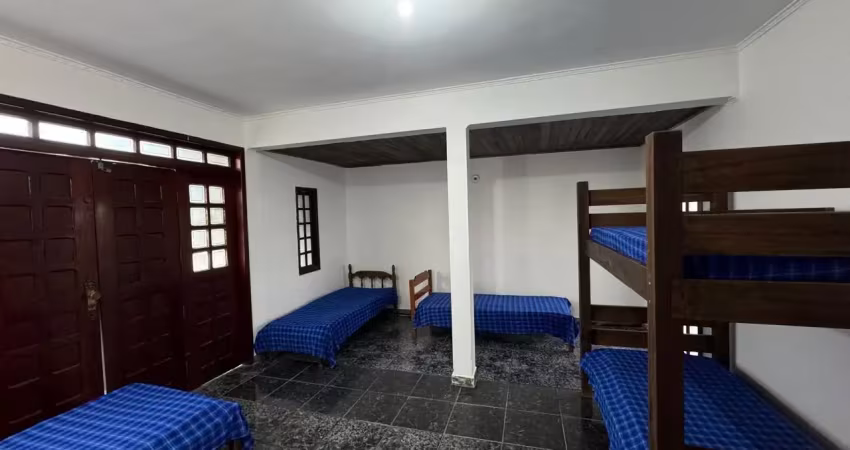 Casa c/ 7 dorm. 4 st. balneário oásis em peruíbe perto da praia. aceita apto no campolim.
