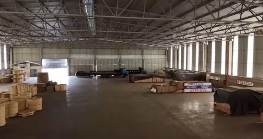 Galpão c/ 4.000 m² de área construída em terreno de 7.200 m² na av. paraná, bairro cajurú.