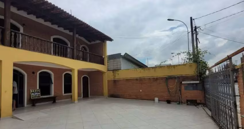 Sobrado com 3 dormitórios para alugar, 500 m² por r$ 6.150/mês - jardim santa maria - jacareí/sp