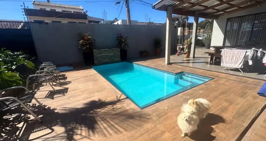Casa com edícula e piscina aquecida à venda – parque são paulo, 3 dormitórios, sendo 1 suíte.