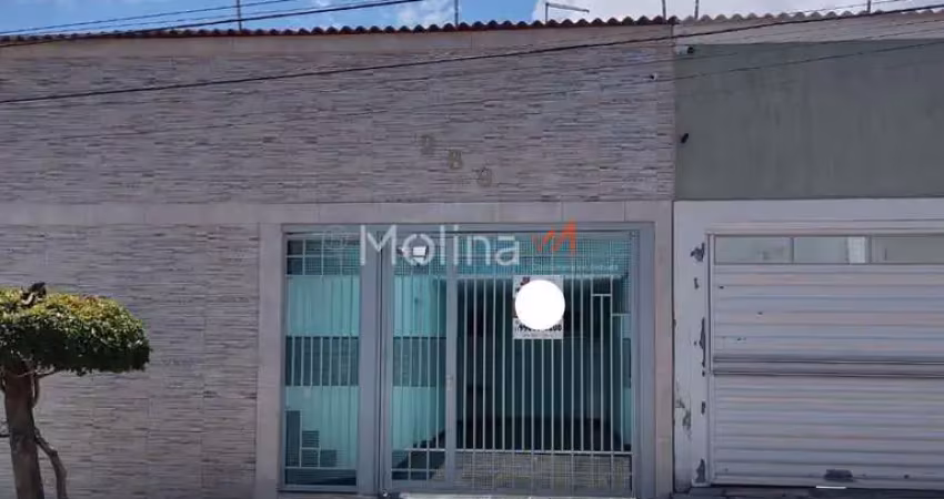 Casa com 3 quartos à venda na Avenida Aurora Ariza Meloni, Vila Oliveira, Mogi das Cruzes