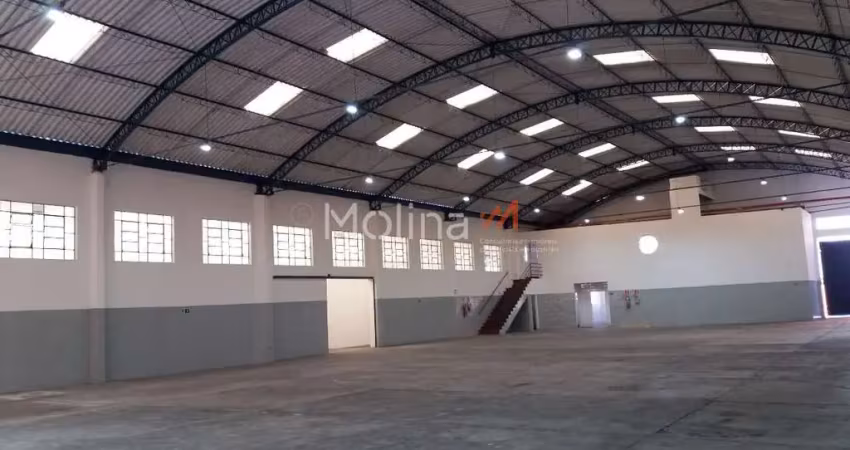 Galpão industrial em ferraz de vasconcelos de 1.200m²