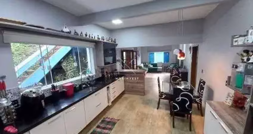 Casa com 3 quartos à venda na Travessa Doutor Mário Viana, 401, Santa Rosa, Niterói