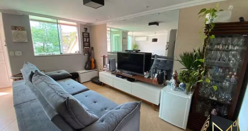 Casa com 3 quartos à venda na Rua Alberto Alves de Azevedo, Castelo, Belo Horizonte