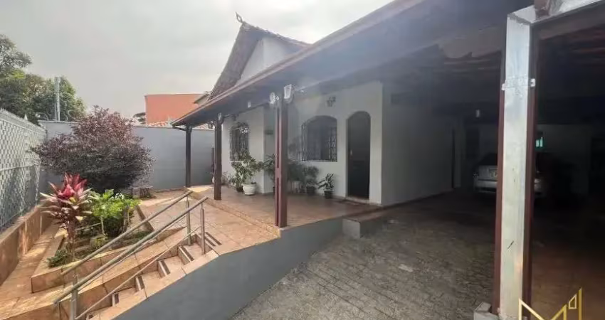 Casa com 3 quartos à venda na Rua Pastor Rui Franco, São João Batista, Belo Horizonte