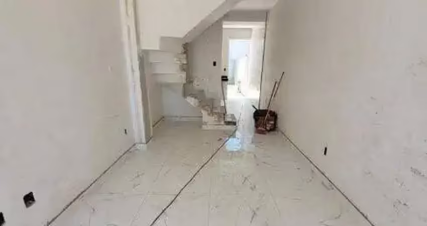 Casa com 2 quartos à venda na Rua Pederneiras, 161, Piratininga (Venda Nova), Belo Horizonte