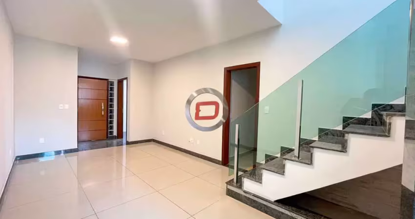 Casa em condomínio fechado com 4 quartos à venda na Rua São Domingos do Prata, 662, Santo Antônio, Belo Horizonte