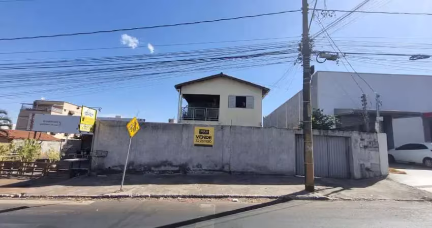 Sobrado, com 4 quartos sendo 2 suítes - vila são thomaz
