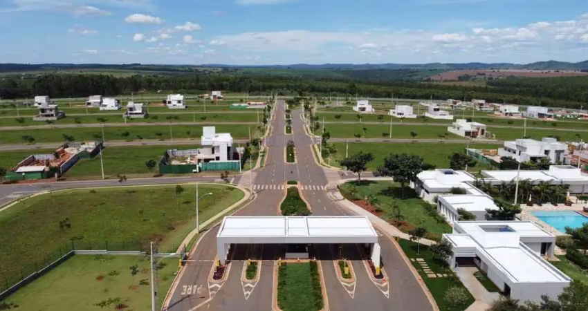 Terreno no condomínio terras alpha 2, senador canedo