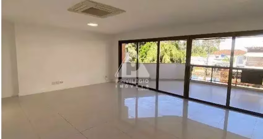 Apartamento de 3 suítes em 176 m² no jardim oceânico a 4 minutos da praia