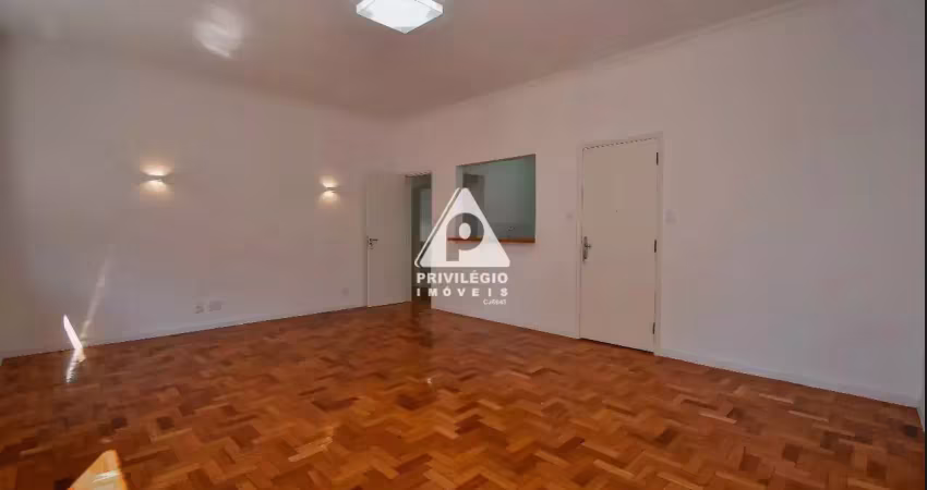 Excelente apartamento reformado 3 quartos em copacabana - 136 m²