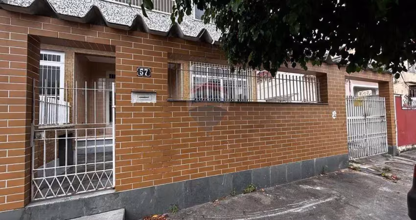 Apartamento tipo casa, com 2 amplos quartos, em jardim américa