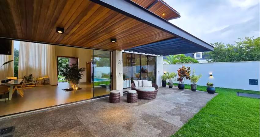 Casa em condomínio fechado com 4 quartos à venda na Contorno dos Ipês, Residencial Goiânia Golfe Clube, Goiânia