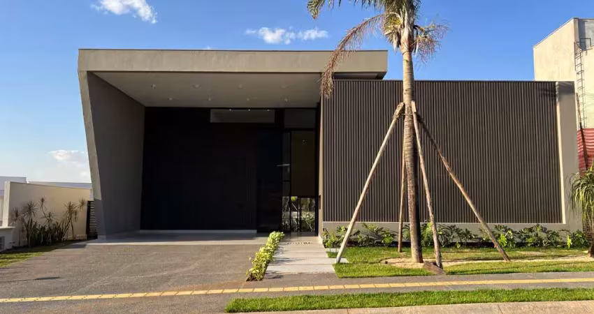 Casa em condomínio fechado com 4 quartos à venda na CN3, Parque Cidade, Goiânia