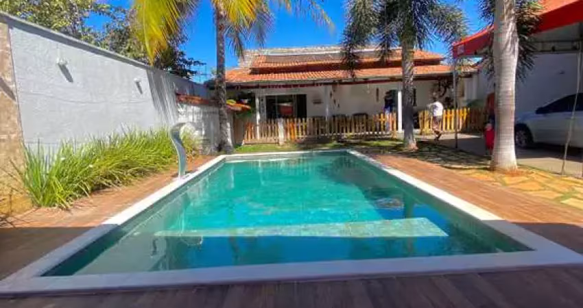 Casa com 3 quartos à venda na Jatobá, Setor Goiânia 2, Goiânia