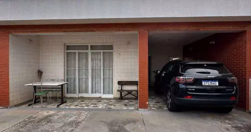 Casa com 3 quartos à venda na Avenida Mutirão, Jardim Goiás, Goiânia