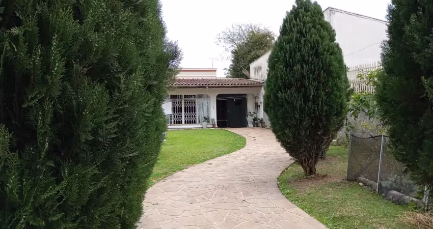 Ótima casa bem localizada no bairro guaíra, lugar tranquilo e seguro