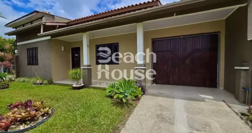Casa com 2 quartos à venda no Tramandaí Sul, Tramandaí 