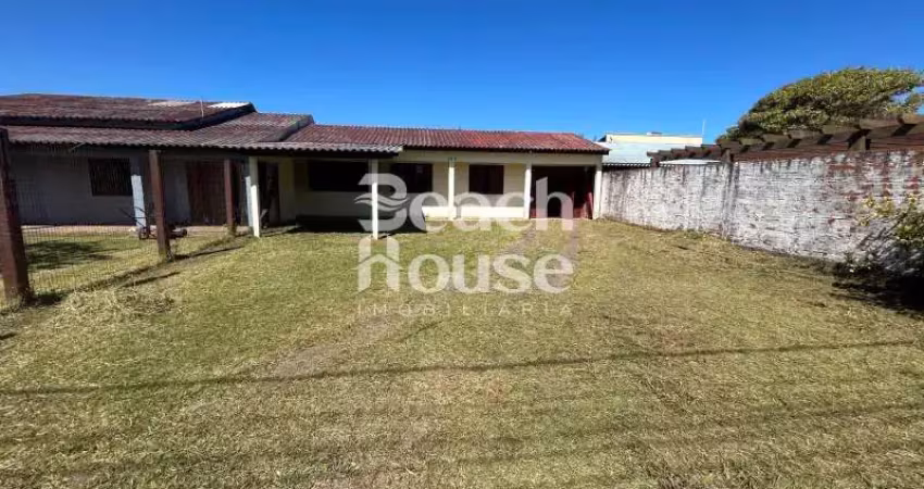 Casa com 2 quartos à venda no Tramandaí Sul, Tramandaí 