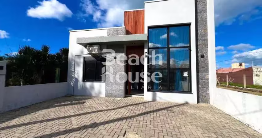 Casa de alto padrão  localizado em tramandaí sul próximo ao mar