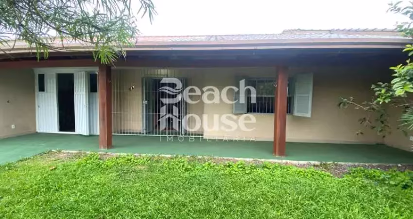 Casa explendita e acomchegante localizada na nova tramandaí!!