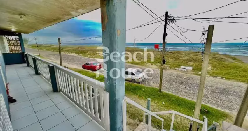 Investimento - sobrado com 8 dormitórios na beira mar de oásis em tramandaí/rs