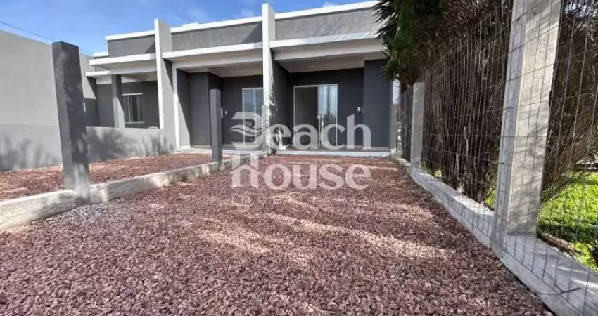 Magnifico geminado, muito bem localizado na cidade de tramandaí !!!!
