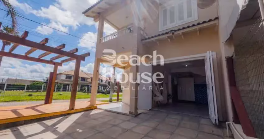Casa com 3 quartos à venda na Zona Nova, Tramandaí 