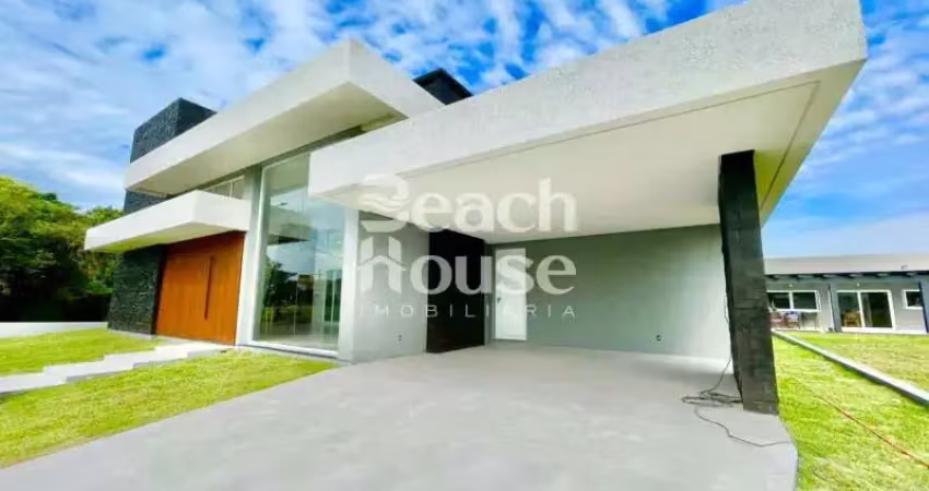Casa espetacular localizada no condominio maritimo!!
