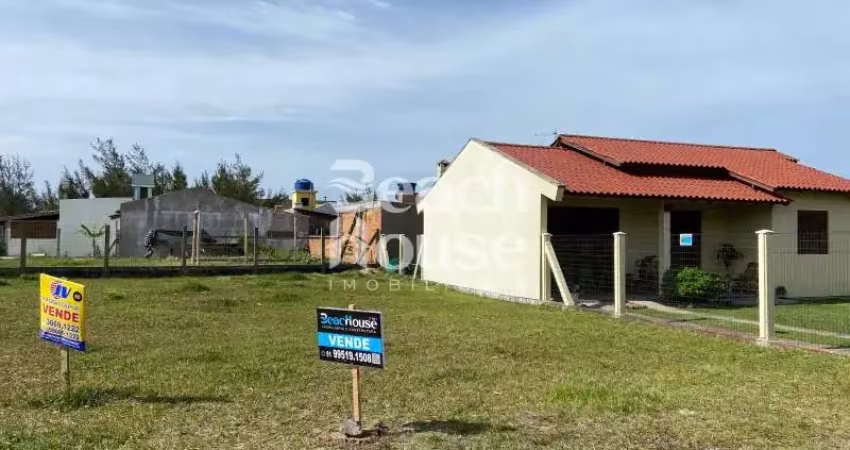 Terreno à venda no Balneário Tiarajú, Tramandaí 
